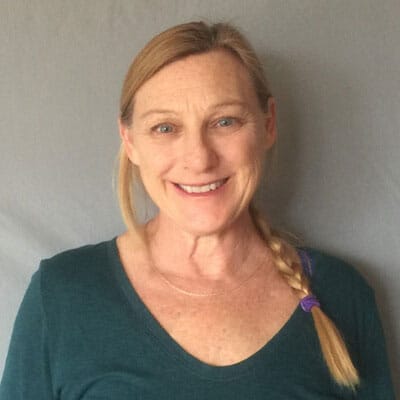 Jo​ works at active family wellness chiropractic clinic in Fairfax